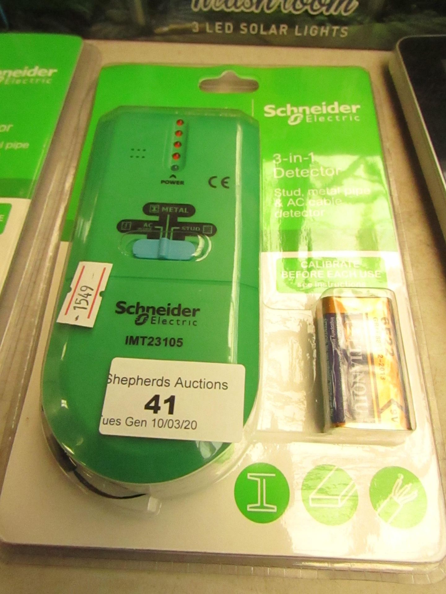 Schneider Electric 3 in 1 detector, new and packaged.