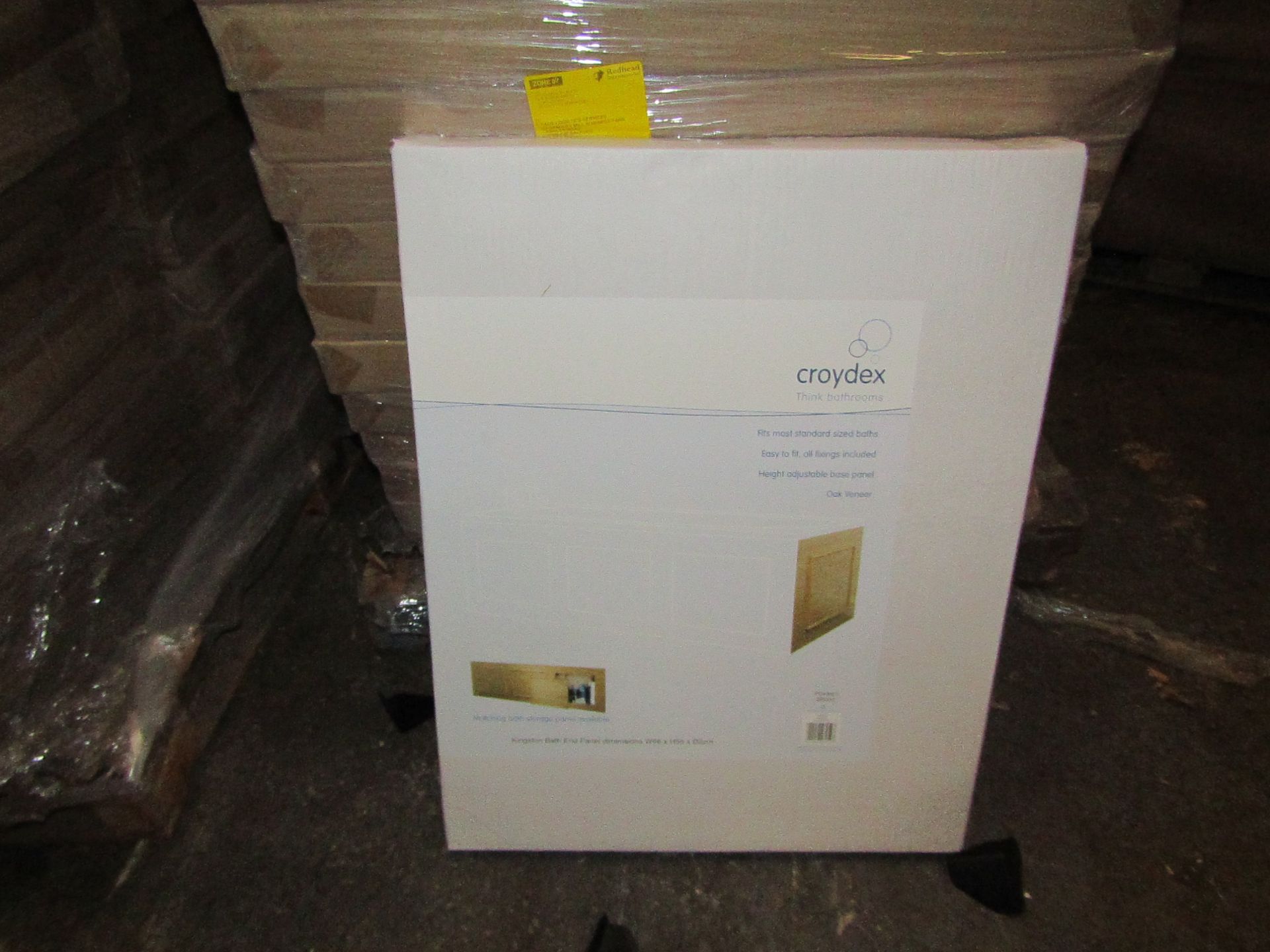Pallet of approx 40 Croydex Oak end panels, new and boxed, says fits most standard baths