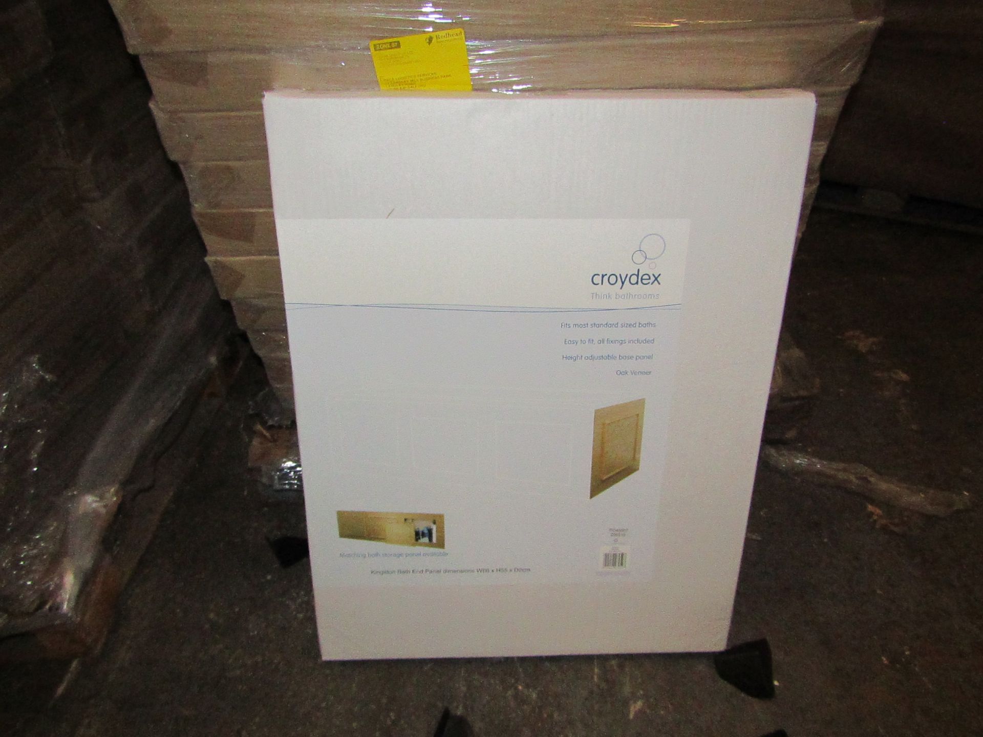 Pallet of approx 40 Croydex Oak end panels, new and boxed, says fits most standard baths