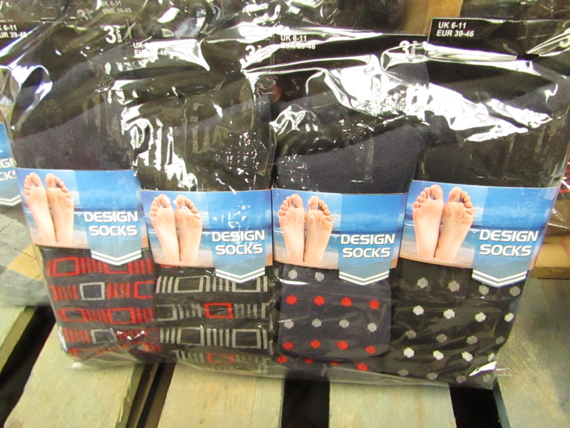 12 X Pairs of Mens Design Socks size 6-11 new in packaging (see image for design)