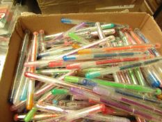 20 x various Coloured Glitter Gel Pens new picked randomly