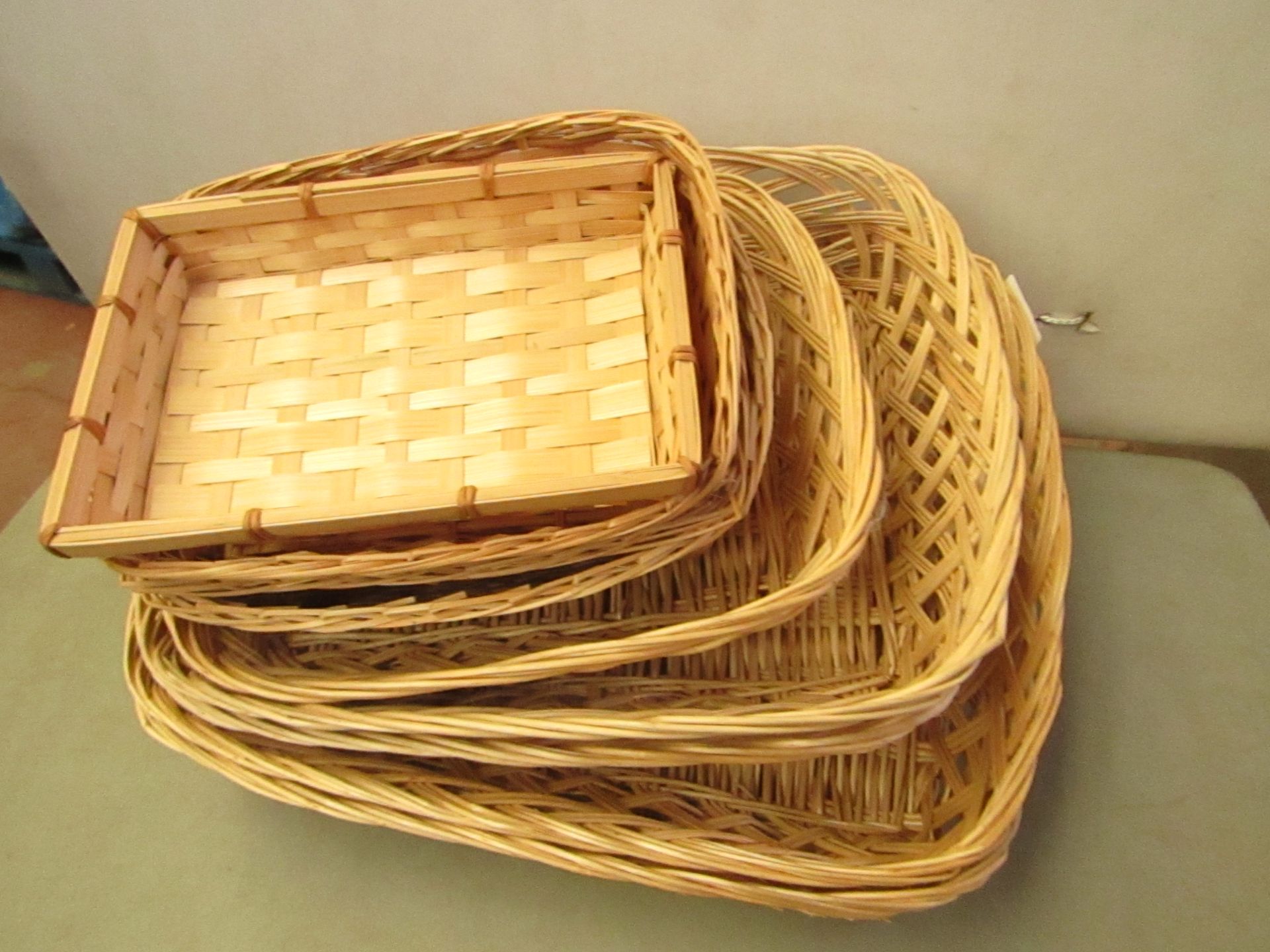 9 x various sizes of Wicker Baskets all new