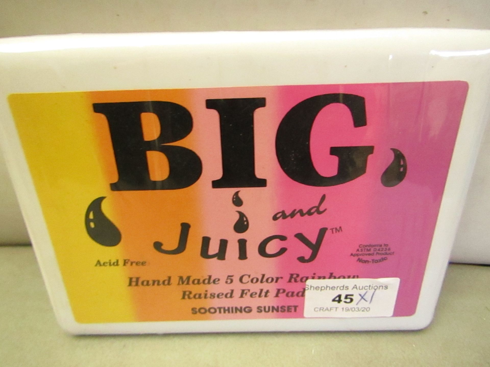 1 x Big & Juicy Hand Made 5 Colour Rainbow Raised Felt Pad Soothing Sunset RRP £12.99 new & sealed