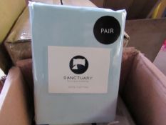 A Pack of 2 Santuary 100% cotton House wife pillow cases, new