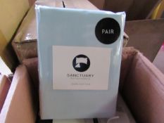 A Pack of 2 Santuary 100% cotton House wife pillow cases, new