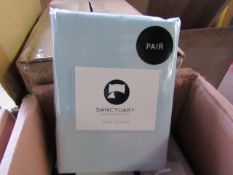 A Pack of 2 Santuary 100% cotton House wife pillow cases, new