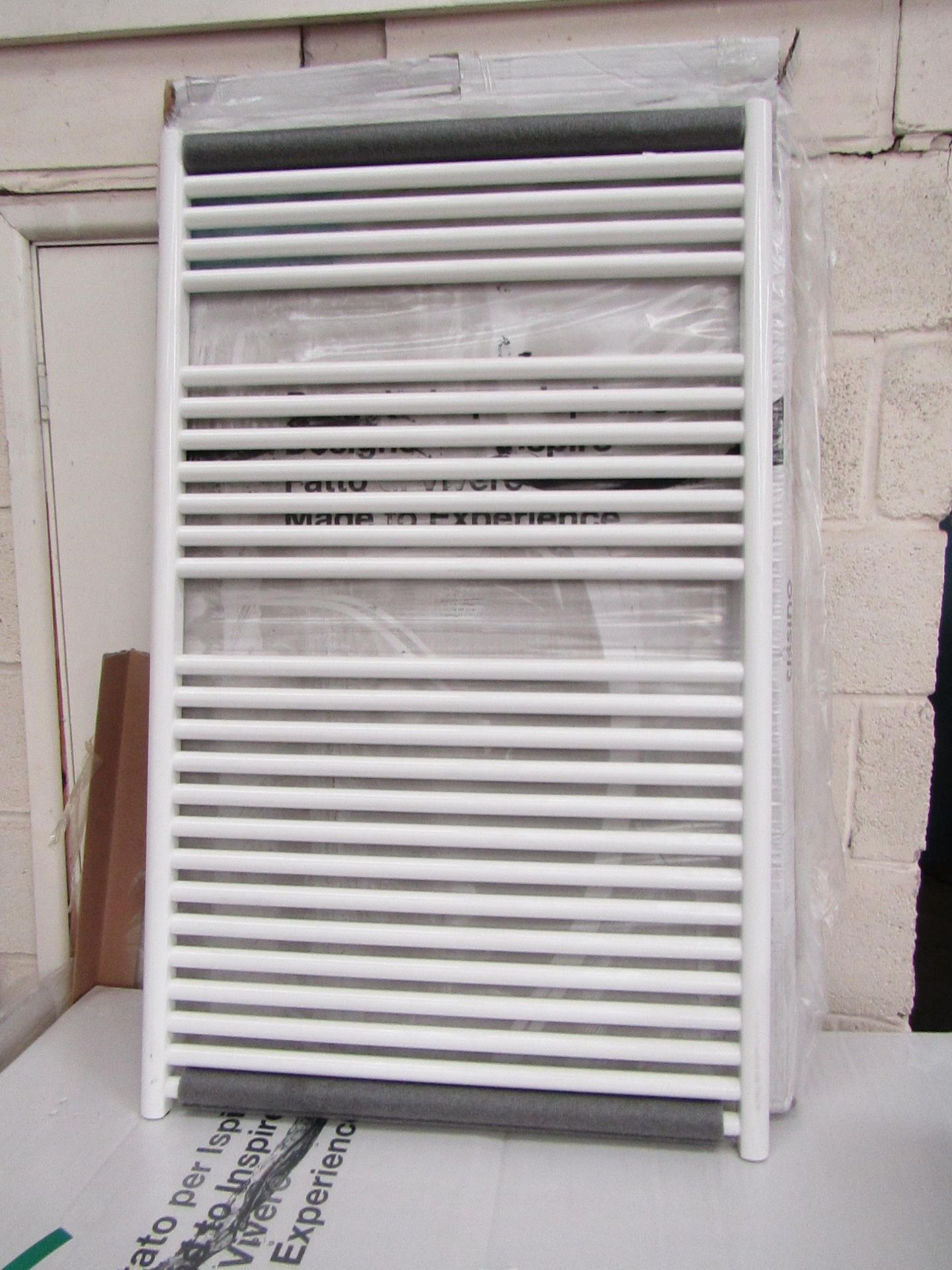 Tissino Hugo series 2 Chunky 1212x750mm White towel radiator, new and boxed.