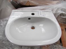 Villeroy and Boch 650mm 1TH basin with overflow, new.