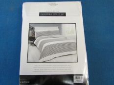 Box of 6x Sanctuary Harper Mono Superking Reversible Duvet Set, includes duvet cover and 2