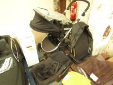 Ickle Bubba Moon 3 in 1 Travel System & Isofix Base in black. RRP £399.99