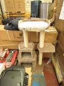 2 Tier cat scratching post with sleeping compartments, new.