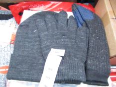 3 piece Merino Wool Gift Sets being Hat, Gloves & Socks new & packaged