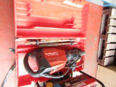 Hilti TE1000-AVR Hi Drive 110v heavy Duty Concrete Breaker, tested working with attachments and