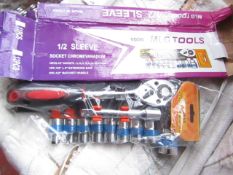 MLG Tools 12 piece socket set, new in carry case.