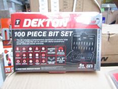 Dektopn 100 piece Bit set, new in carry case