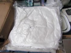 2x Pillows - 30x35cm - Packaged.