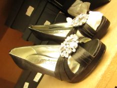 Ruby Prom Black Platform High Heel Shoes with Embelishments size 8 new (see image for design)