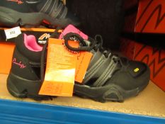 Owndays Traxion Sport Trainer size 37 new & boxed (see image for design)