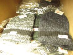 4 x 3M Thinsulate Fleece Lined Knitted Hats new with tags (see image for design)