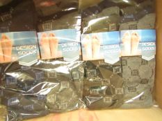 12 X Pairs of Mens Design Socks size 6-11 new in packaging (see image for design)