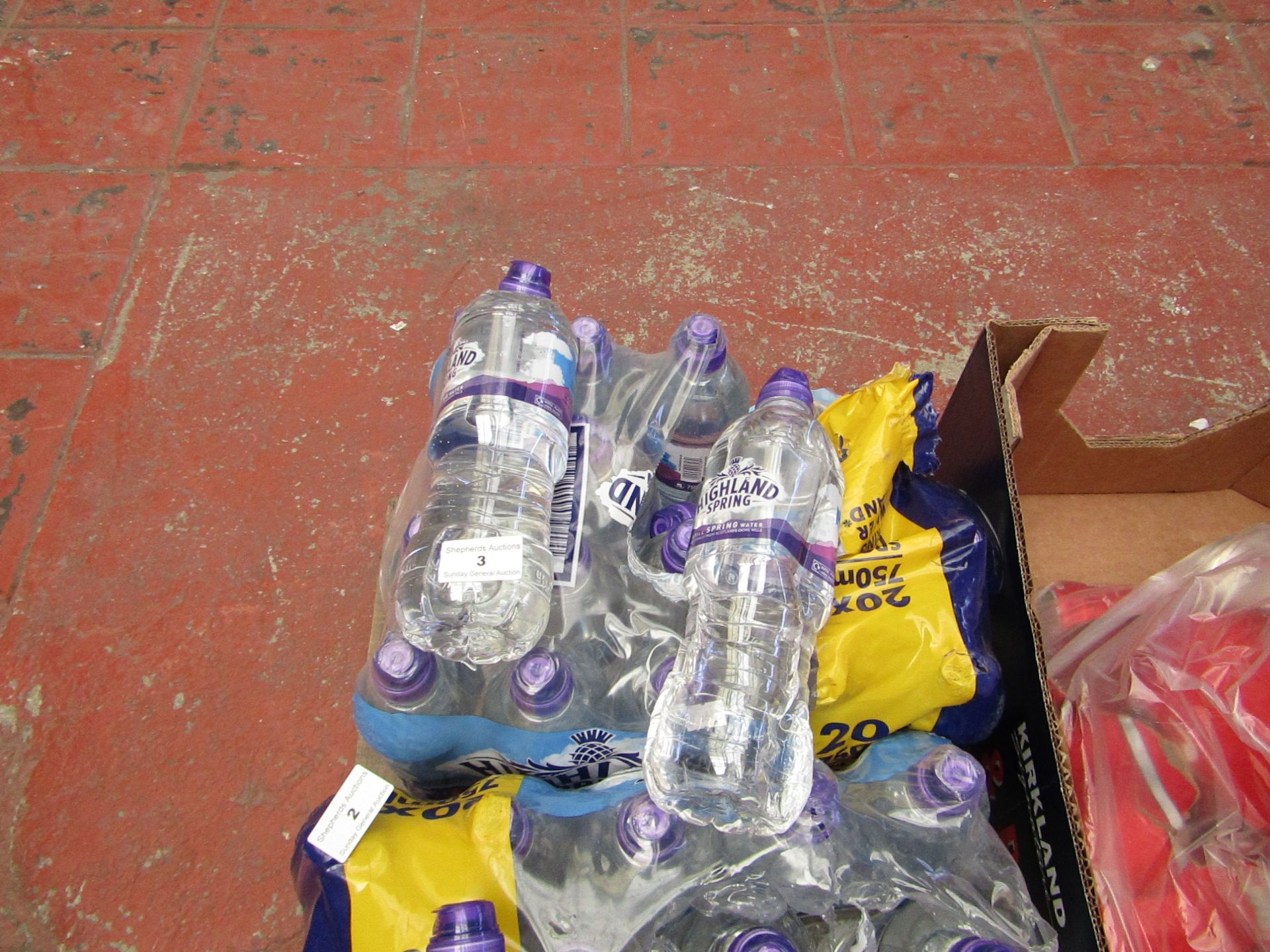 18x 750ml Highland spring water. BB 01/2022