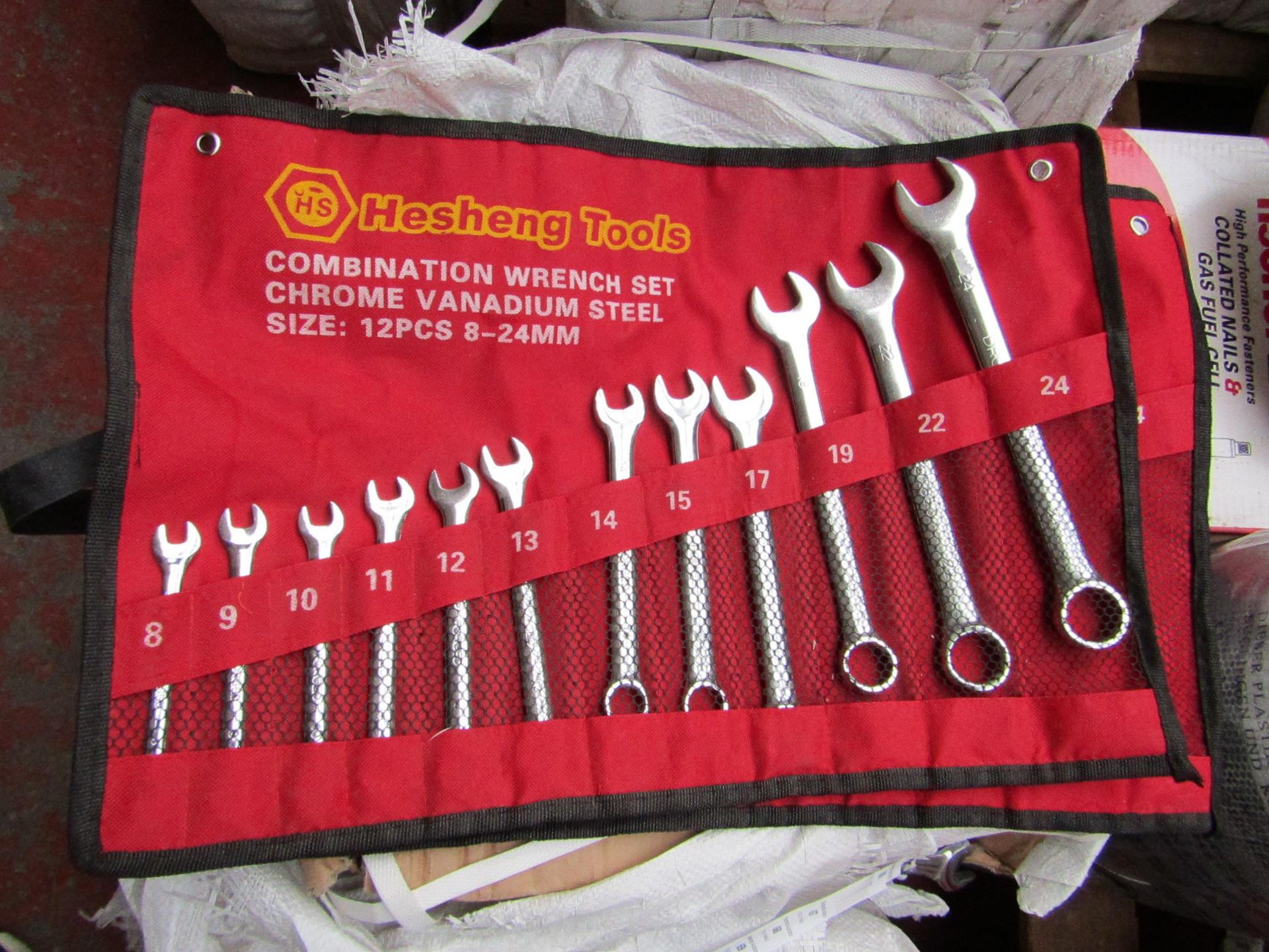 Heshang Tools 12 Piece chrome vanadium steel combination spanner set, new in carry roll.