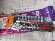 MLG Tools 12 piece socket set, new in carry case.