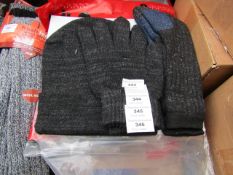 3 piece Merino Wool Gift Sets being Hat, Gloves & Socks new & packaged