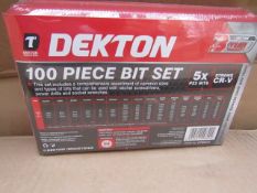 Dektopn 100 piece Bit set, new in carry case