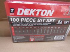 Dektopn 100 piece Bit set, new in carry case