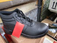 Centek Black Steel Toe Cap Boot size 9 new & boxed