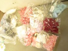 16x Bags of over 15 various bows, new.