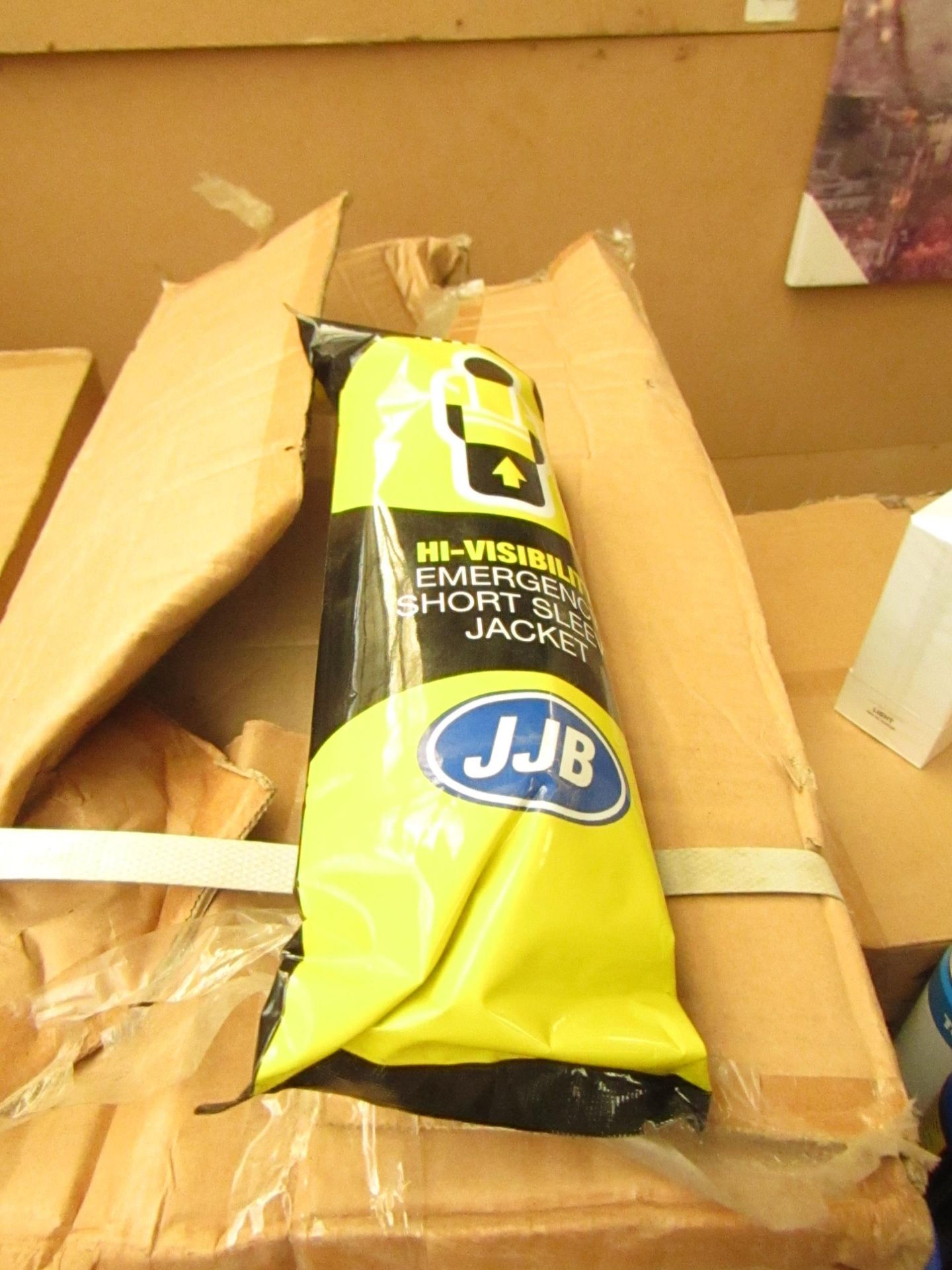 5x JJB hi-visibility emergency shirt sleeve jacket, new and packaged.