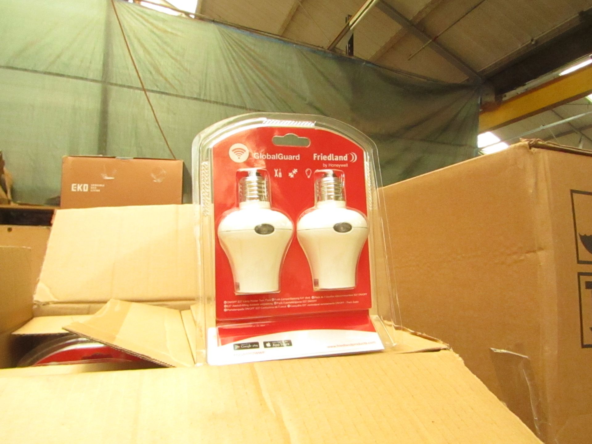 5x Honeywell WiFi screw bulbs. New and packaged.