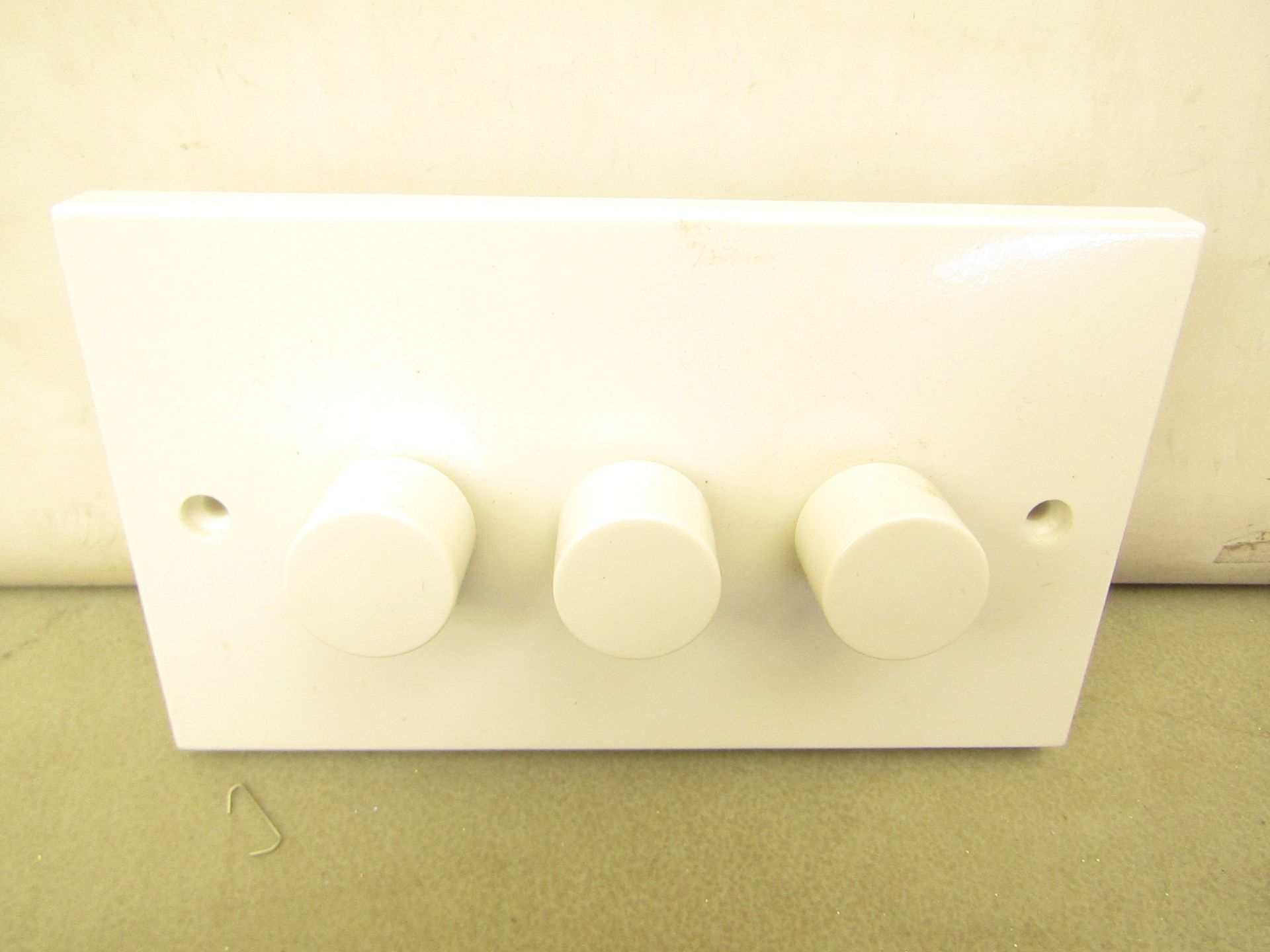 5x 3 Gang dimmer switches, new and packaged.