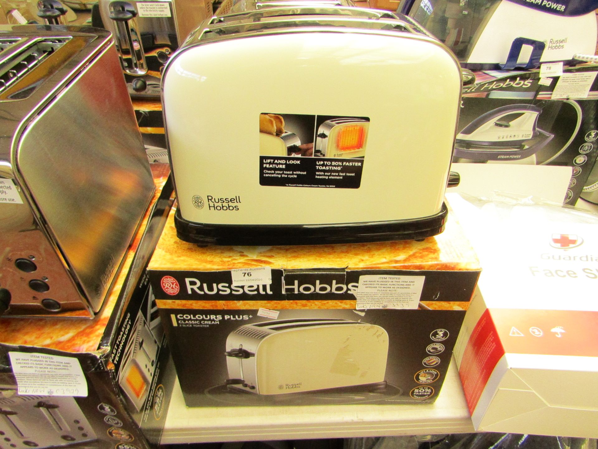 Russell Hobbs Colours Plus+ 2 slice toaster, unused and boxed.