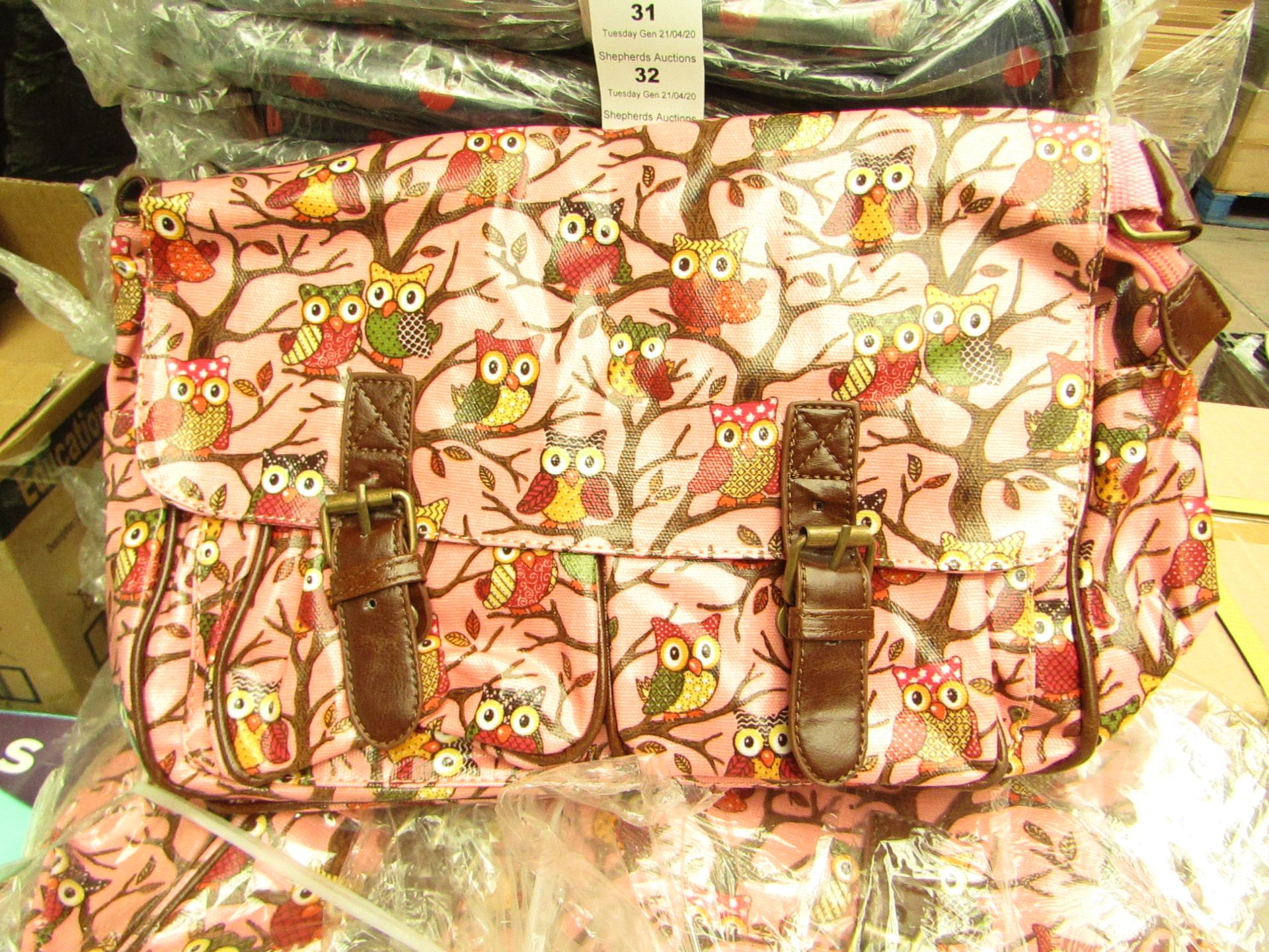 4x Ladies Large Sacheles (Owl Print & Pink) - New.