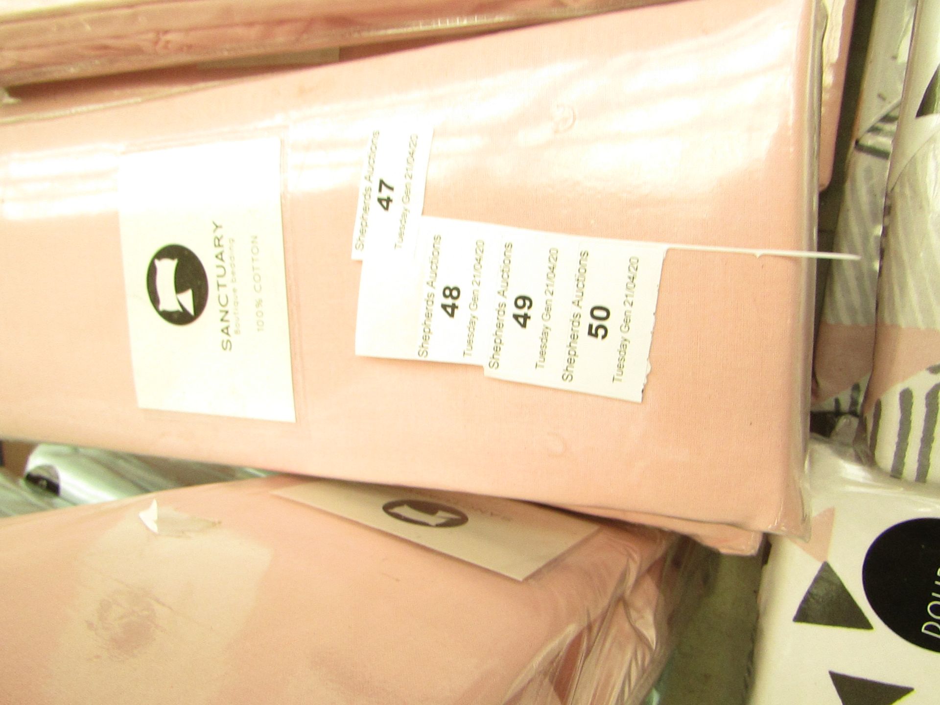 Sanctuary Boutique Bedding 100% Cotton - Double - Blush Fitted Sheet - New & Packaged.