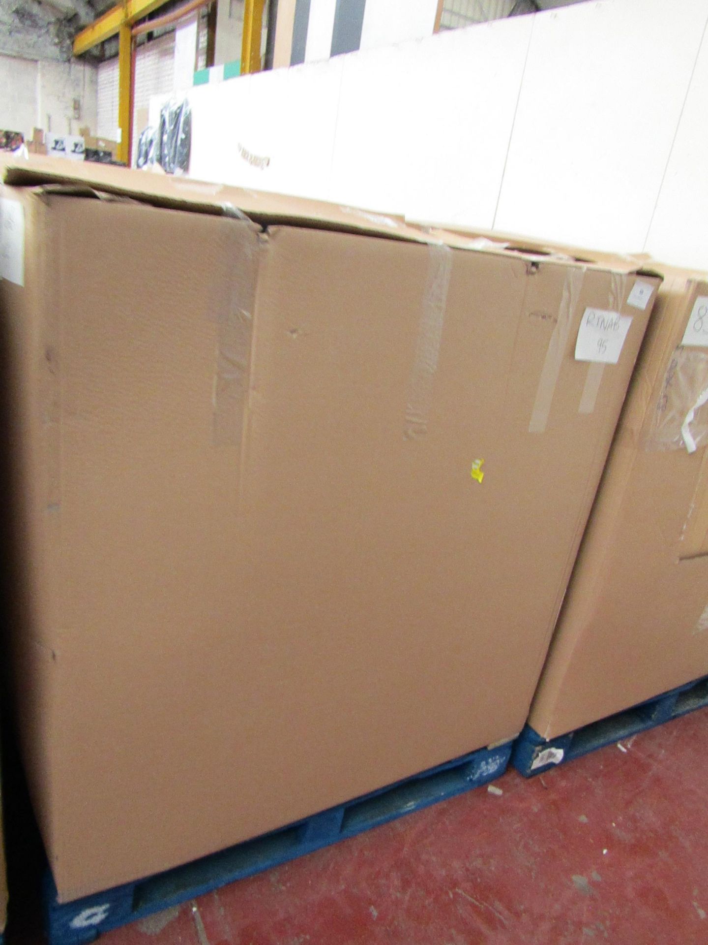 | 34X | THE PALLET CONTAINS VARIOUS SIZED YAWN AIR BEDS | BOXED AND UNCHECKED | NO ONLINE RE-