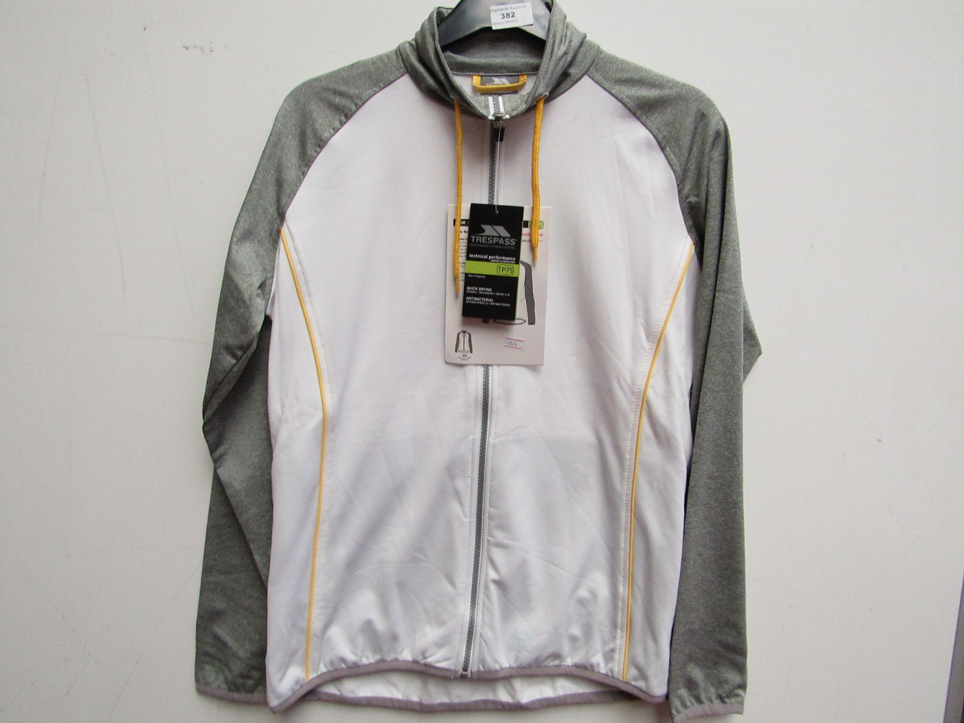 Tresspass Cindie Active quick dry Jacket, new witht ag size Medium