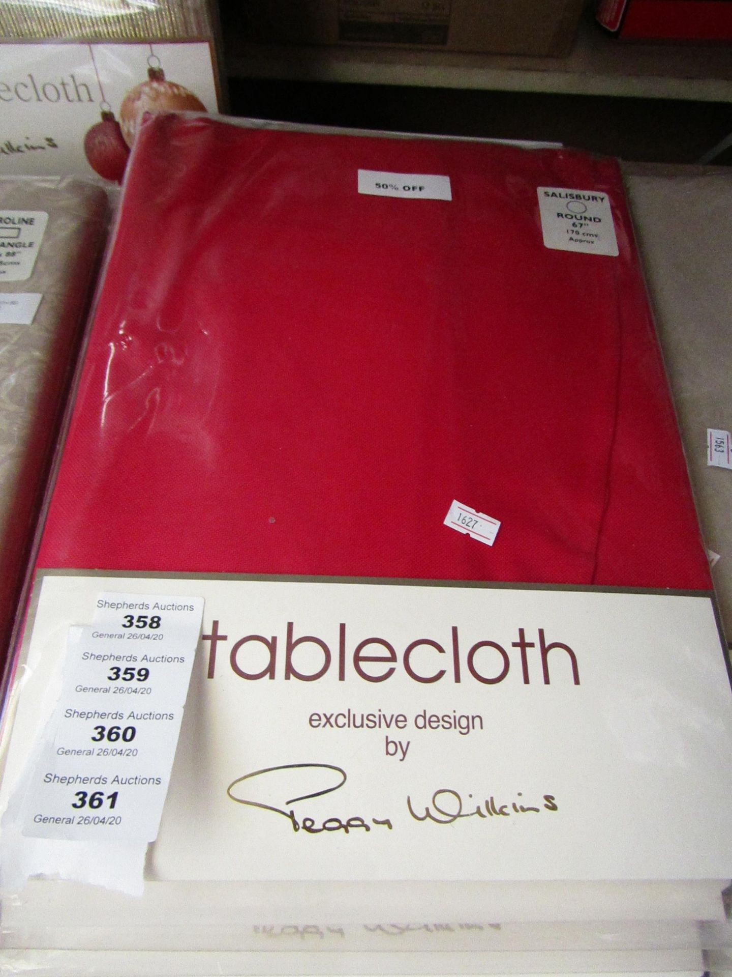 Salisbury Round table Cloth, new