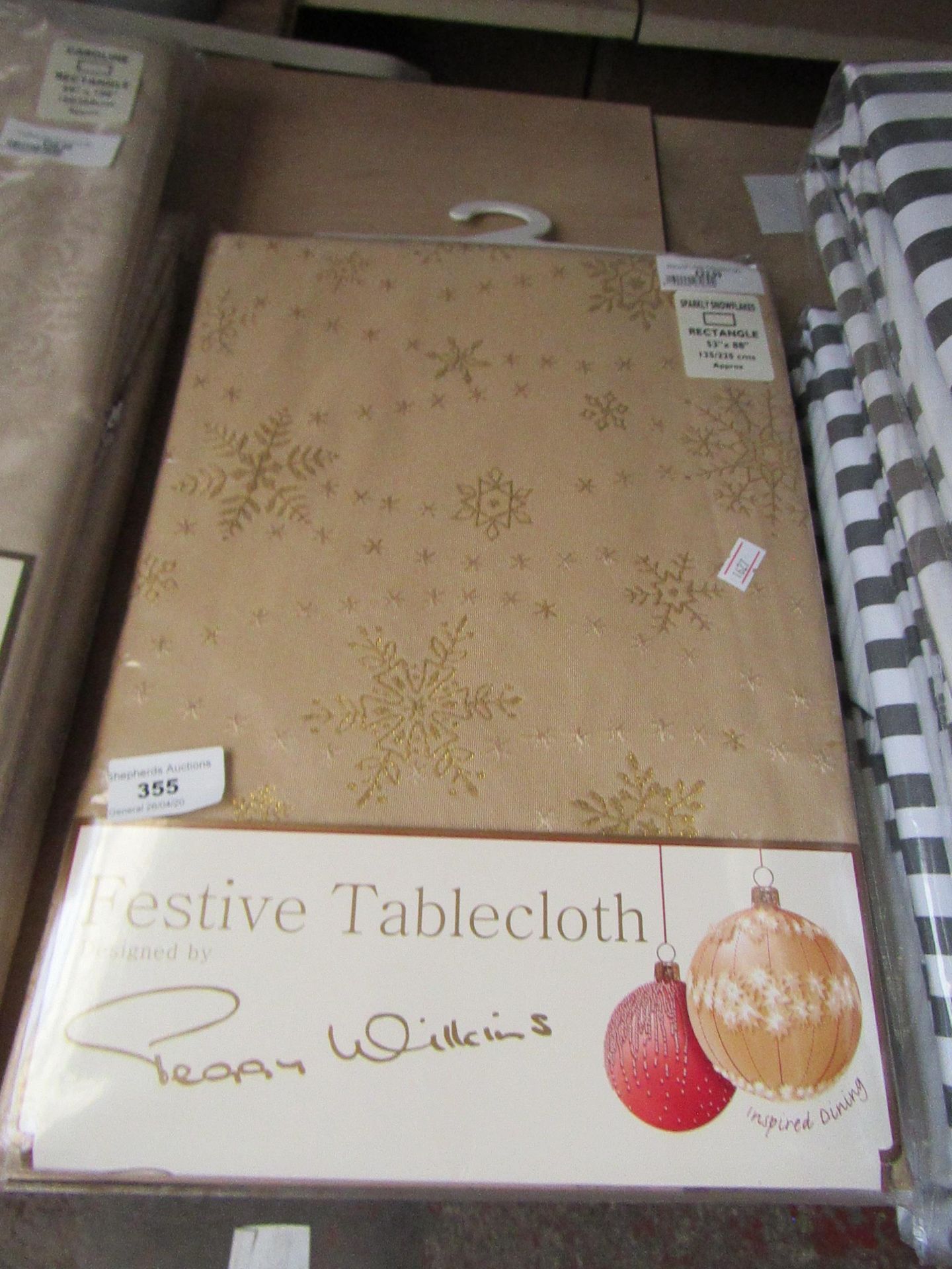 Rectangular Festive table cloth, new