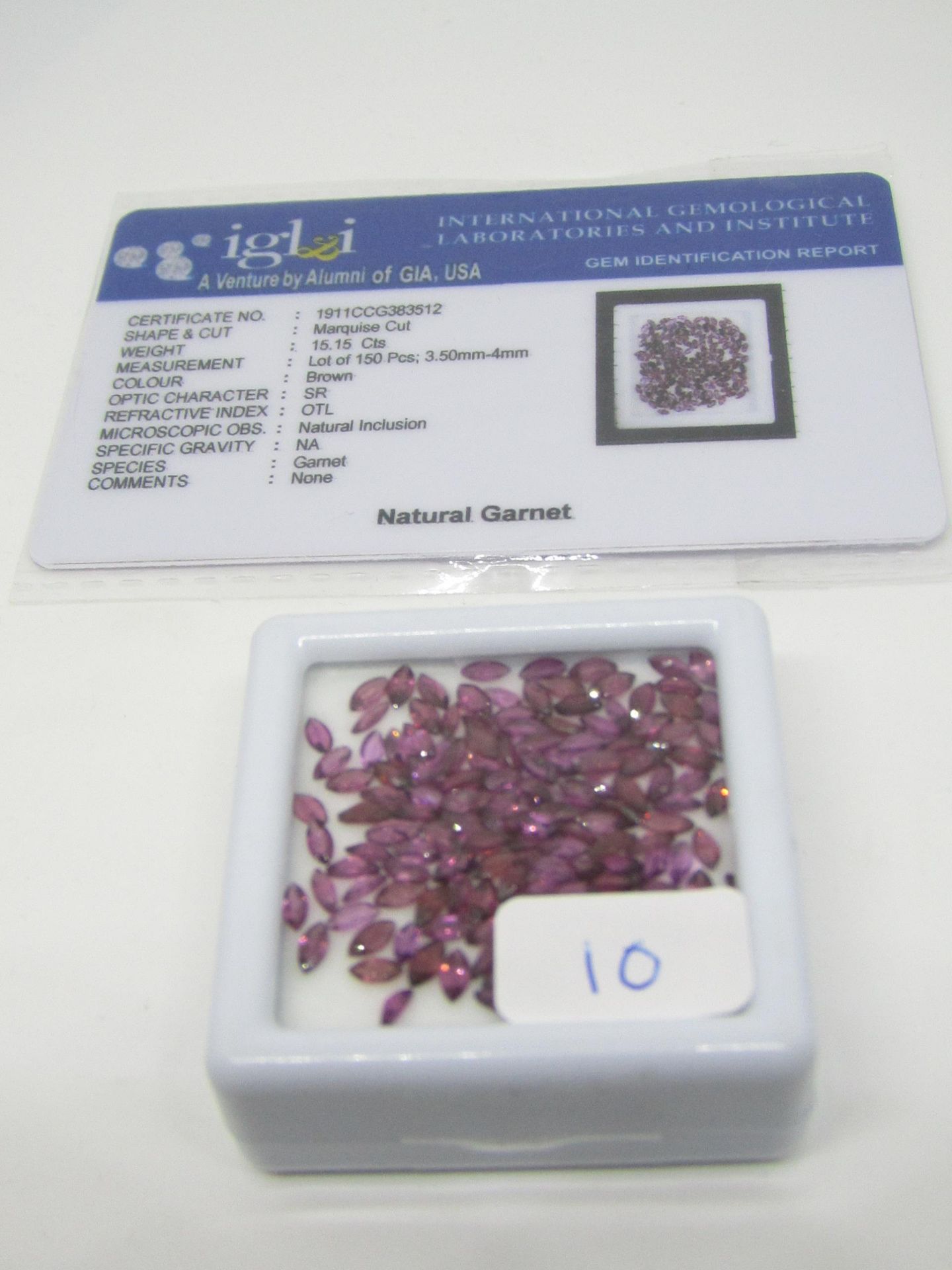 IGL&I Certified, A Company part of the GIA organisation, Natural Garnets 15.15 carat 150 pieces.