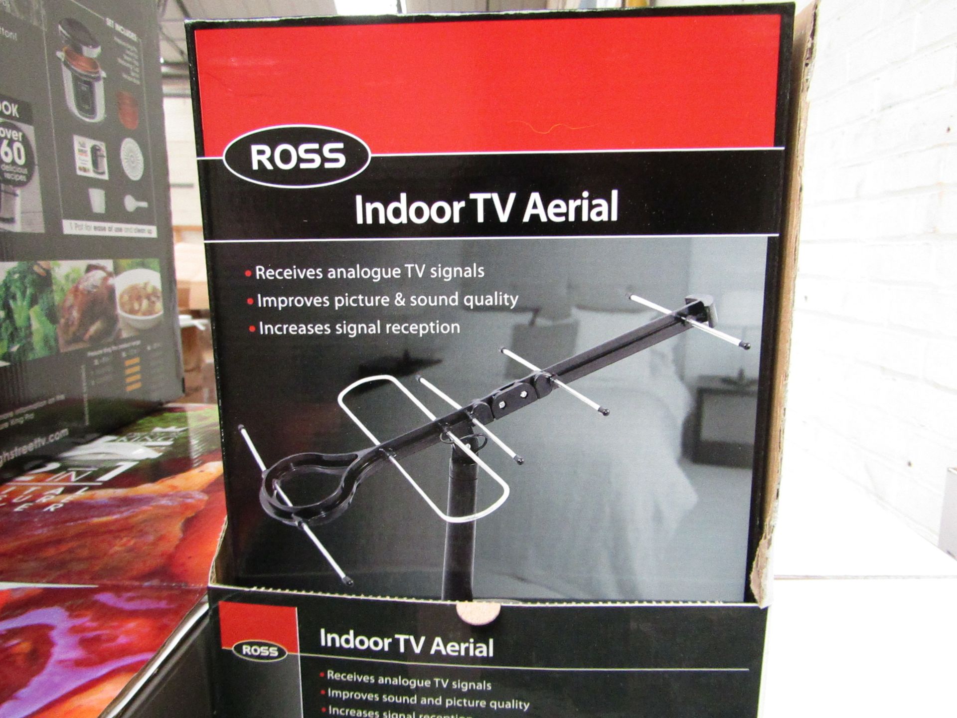 Box of 3x Ross Indoor Tv aerials, new