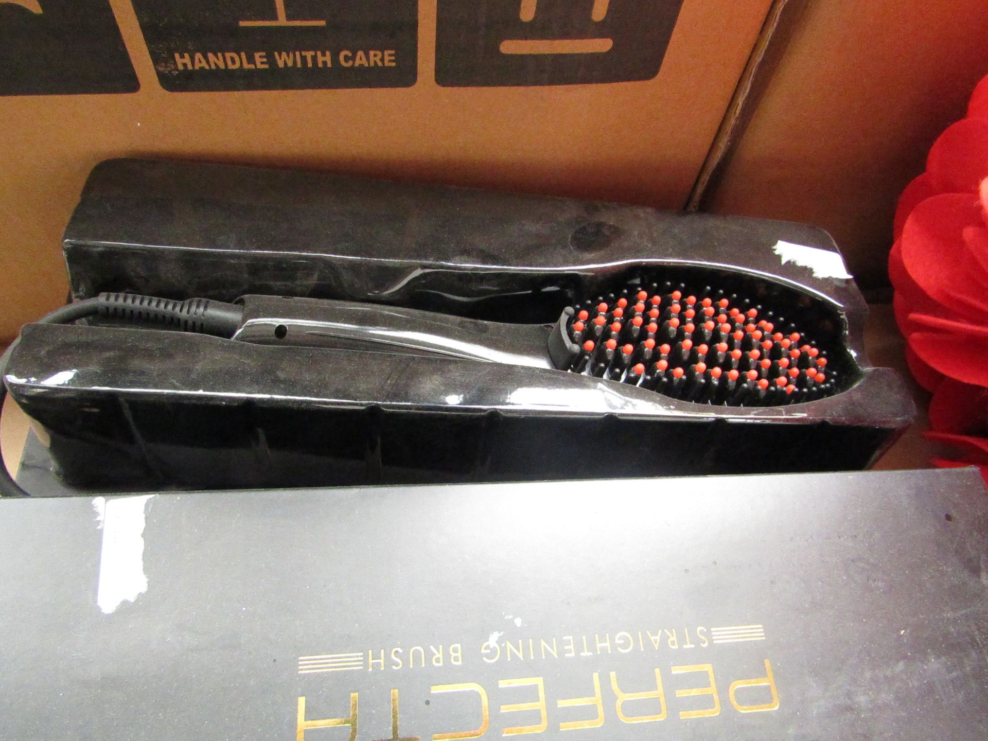 5x Perfecta hair straightening brush, unchecked and boxed. Euro Plug