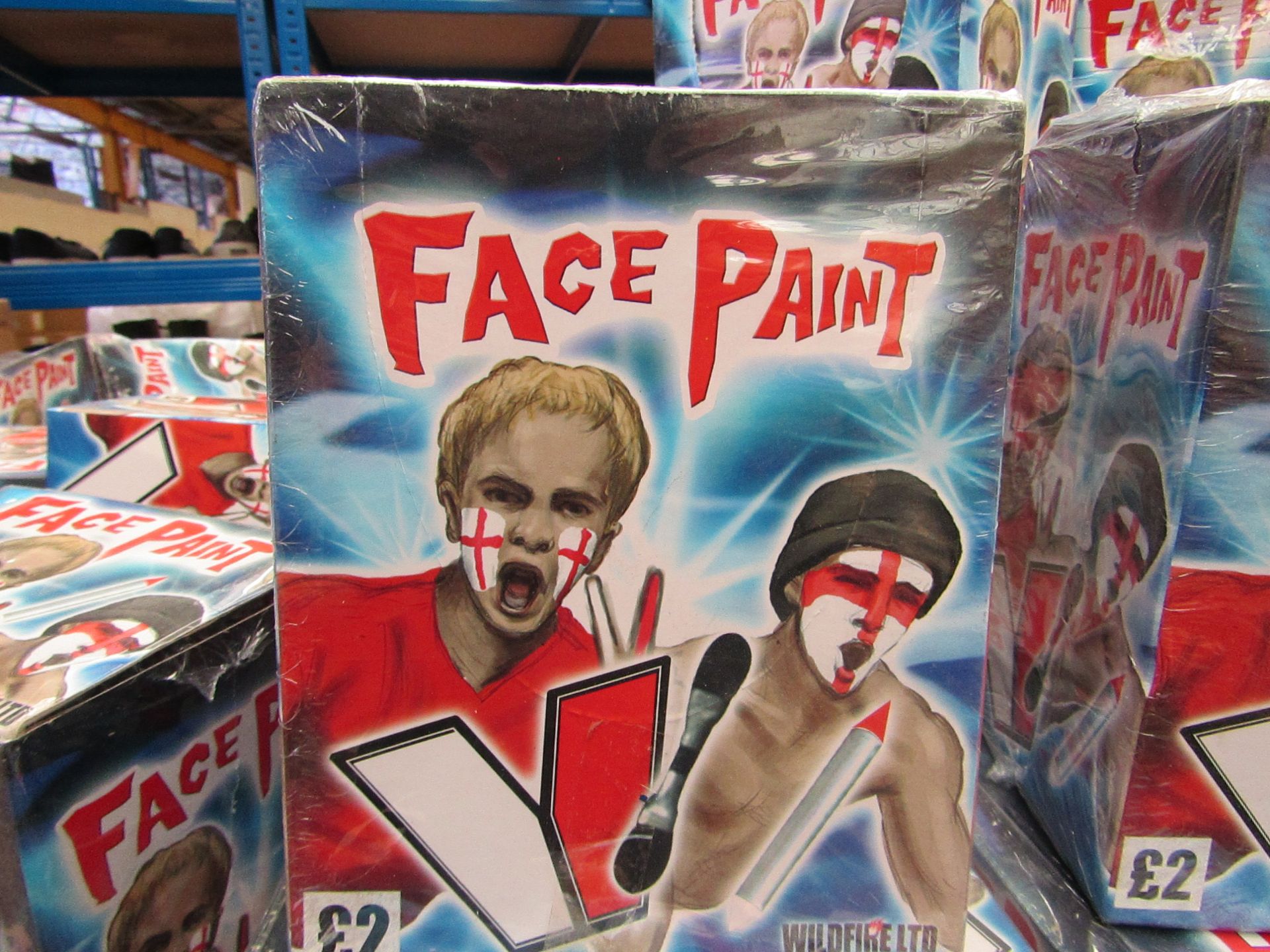 20x Red and white face paint set - New & Boxed.