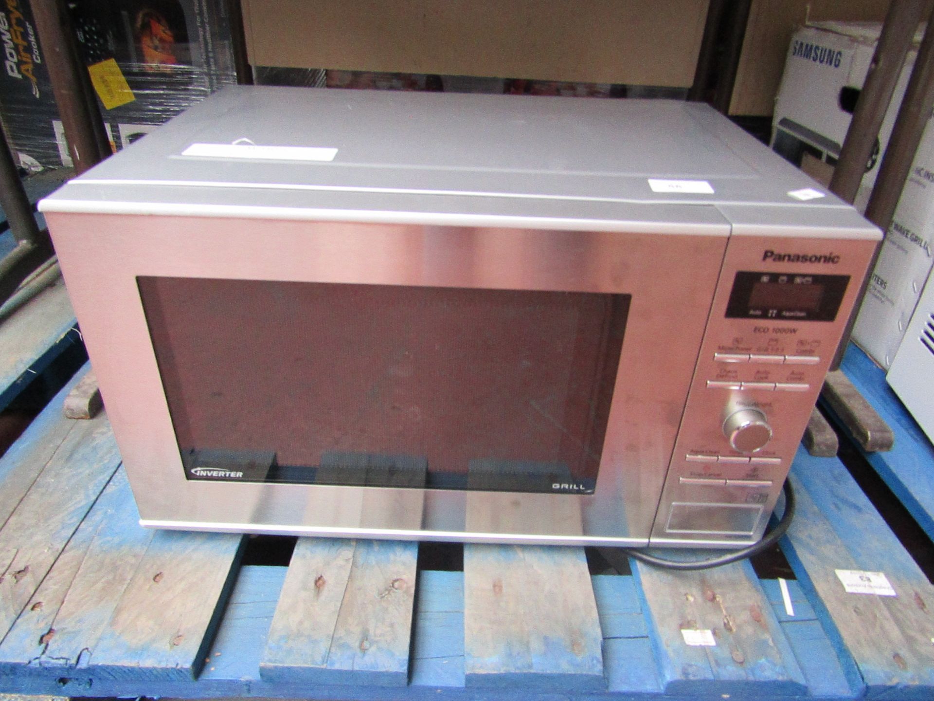 Panasonic NN-GD37HS Microwave oven tested working for heat on a 30 second cycle, not tested any