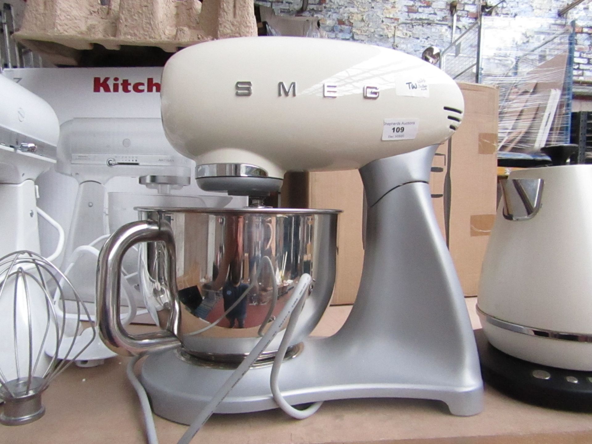 Smeg Stand mixer with bowl and 3 attachments, tested working.