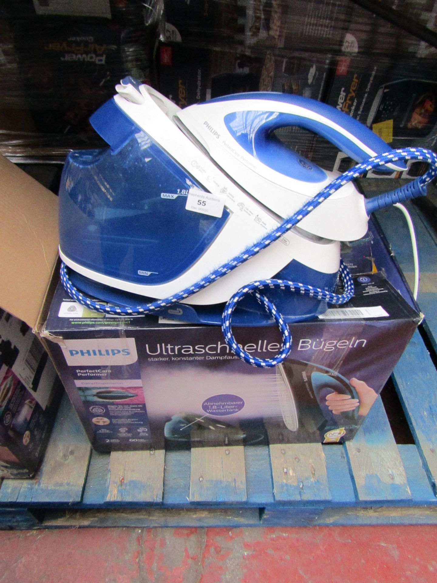 pPhillips Perfect care Performer steam generator iron, tested working for heat, not tried to make it