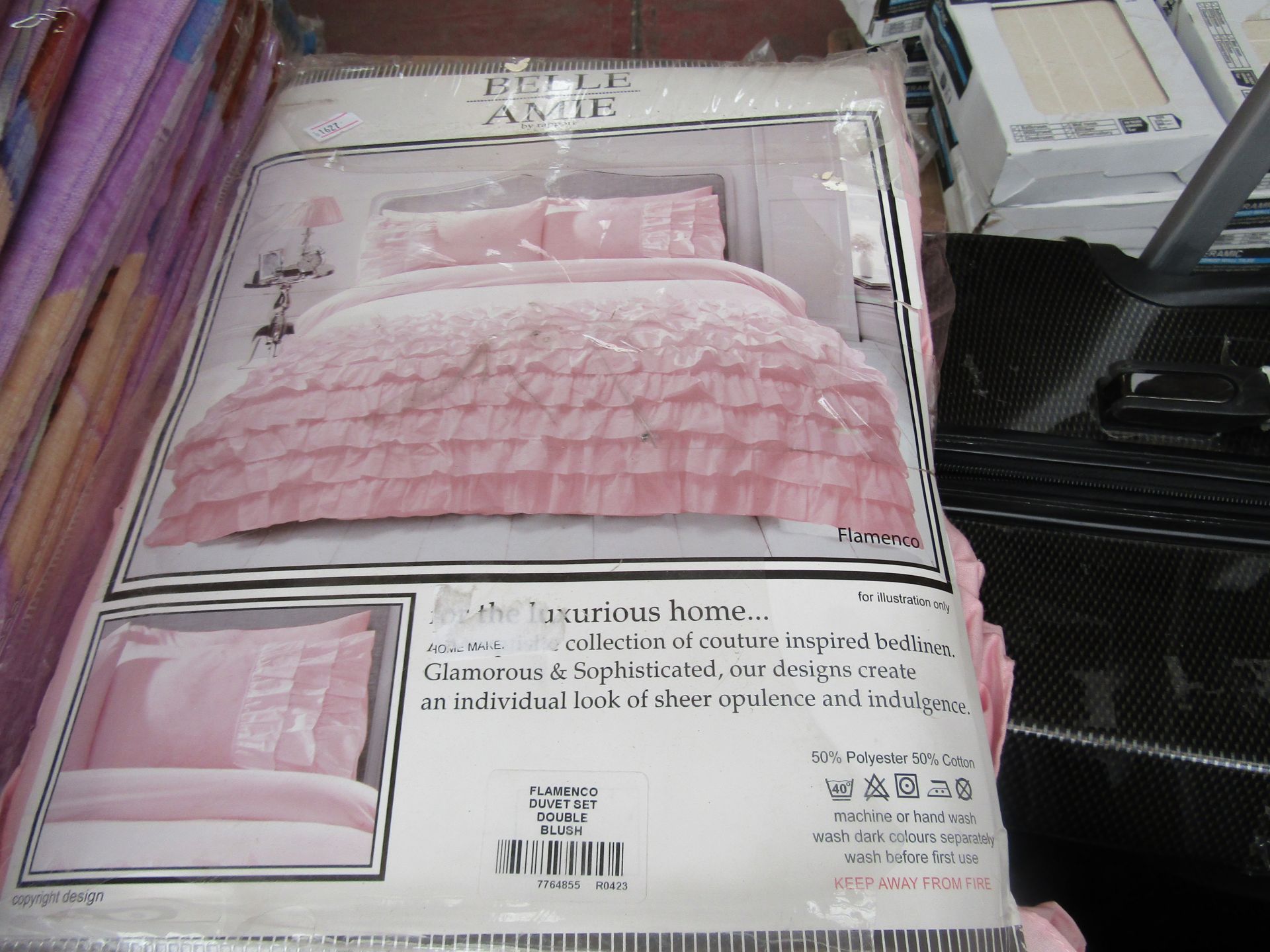 Belle Amie Double Duvet Set (Flamenco style). Packaging is damaged but item looks fine